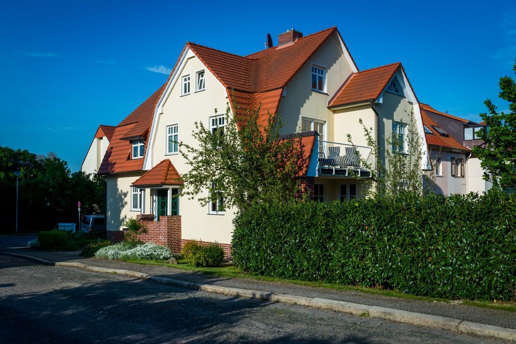 Bellevue Ferienwohnungen 奎德林堡 外观 照片
